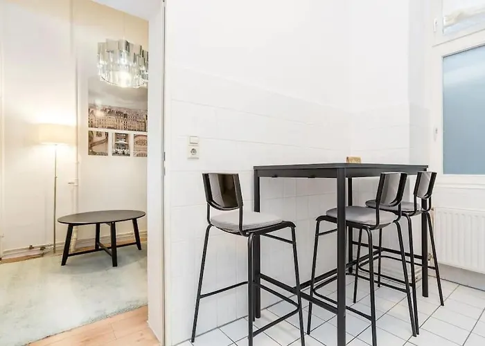 Newly Furnished For Up To 6 People Berlin