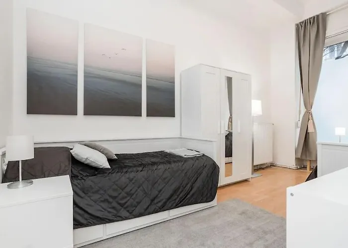 דירה Newly Furnished For Up To 6 People ברלין